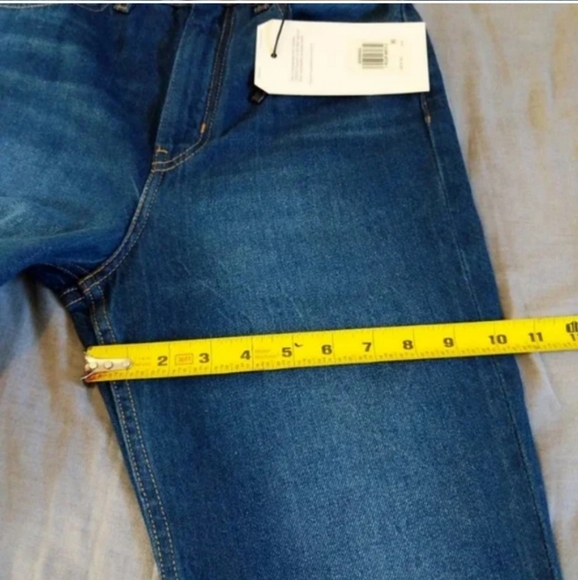 Levi's High Waisted 70's Flare Jeans - Picture 10 of 11